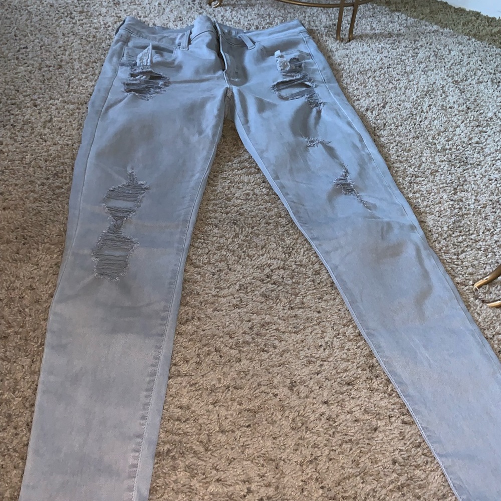 Distressed jeans - Picture 4 of 5
